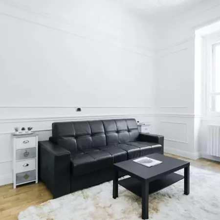 Aquileia - Stylish Loft Close To Navigli - Metro M4 Coni Zugna & Sant'ambrogio Appartement
